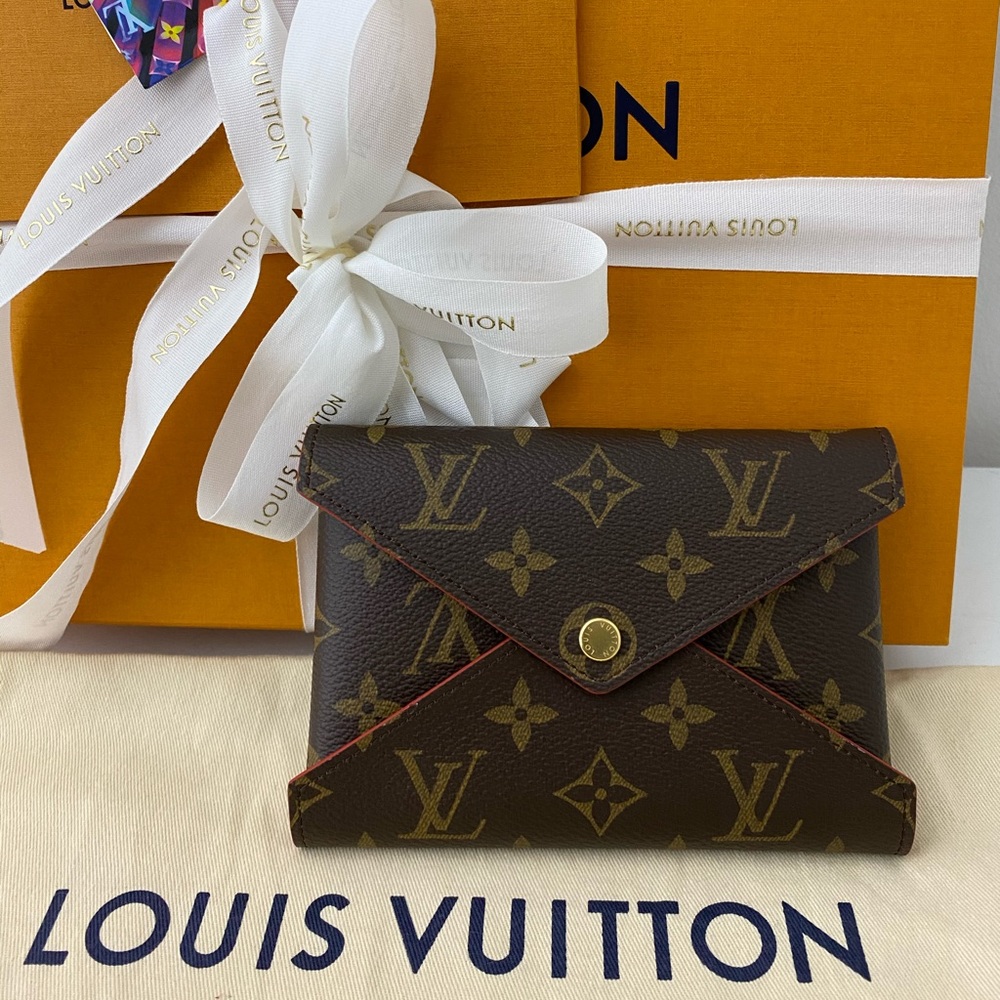 Authentic Louis Vuitton NEW medium kirigami - Picture 1 of 8